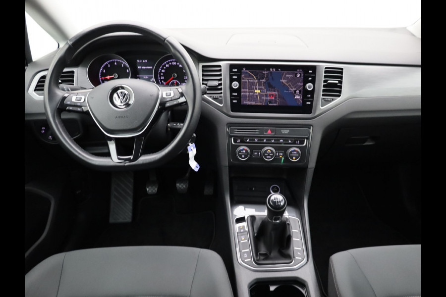 Volkswagen Golf Sportsvan 1.0 TSI | Trekhaak | Apple Carplay/ Android | Camera | Adap. Cr. | Prijs Rijklaar!!