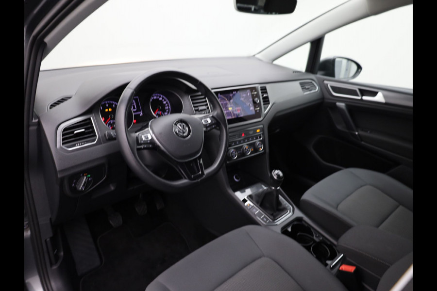 Volkswagen Golf Sportsvan 1.0 TSI | Trekhaak | Apple Carplay/ Android | Camera | Adap. Cr. | Prijs Rijklaar!!