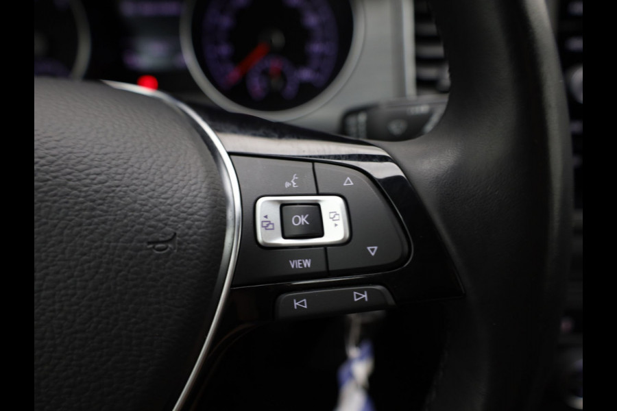 Volkswagen Golf Sportsvan 1.0 TSI | Trekhaak | Apple Carplay/ Android | Camera | Adap. Cr. | Prijs Rijklaar!!