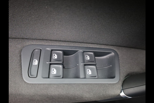 Volkswagen Golf Sportsvan 1.0 TSI | Trekhaak | Apple Carplay/ Android | Camera | Adap. Cr. | Prijs Rijklaar!!