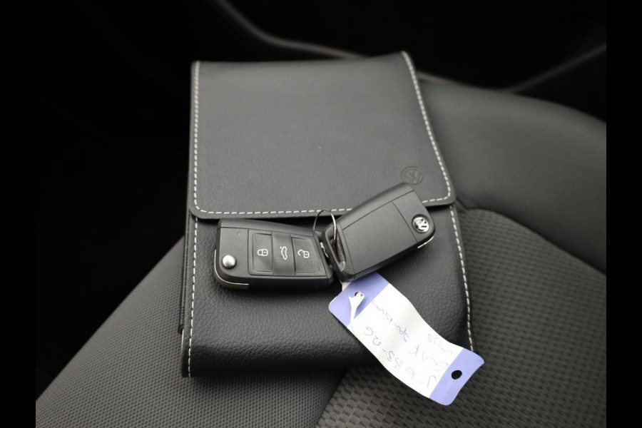 Volkswagen Golf Sportsvan 1.0 TSI | Trekhaak | Apple Carplay/ Android | Camera | Adap. Cr. | Prijs Rijklaar!!