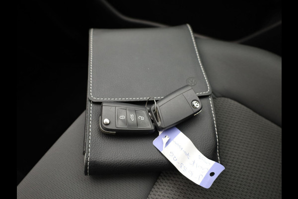 Volkswagen Golf Sportsvan 1.0 TSI | Trekhaak | Apple Carplay/ Android | Camera | Adap. Cr. | Prijs Rijklaar!!