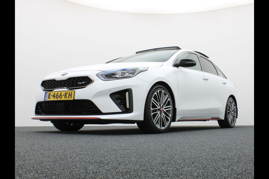 Kia ProCeed 1.6 T-GDI GT | Pano | Trekhaak afn. | Apple Carplay / Android | Memory Seats | Camera | Prijs Rijklaar!!
