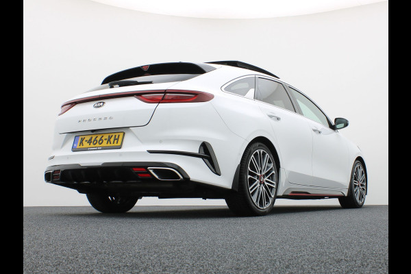 Kia ProCeed 1.6 T-GDI GT | Pano | Trekhaak afn. | Apple Carplay / Android | Memory Seats | Camera | Prijs Rijklaar!!