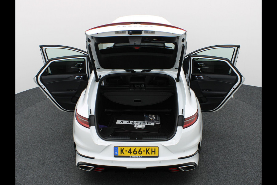 Kia ProCeed 1.6 T-GDI GT | Pano | Trekhaak afn. | Apple Carplay / Android | Memory Seats | Camera | Prijs Rijklaar!!