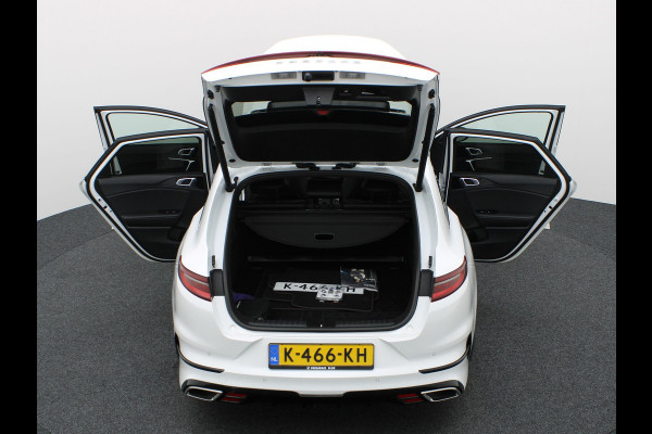 Kia ProCeed 1.6 T-GDI GT | Pano | Trekhaak afn. | Apple Carplay / Android | Memory Seats | Camera | Prijs Rijklaar!!
