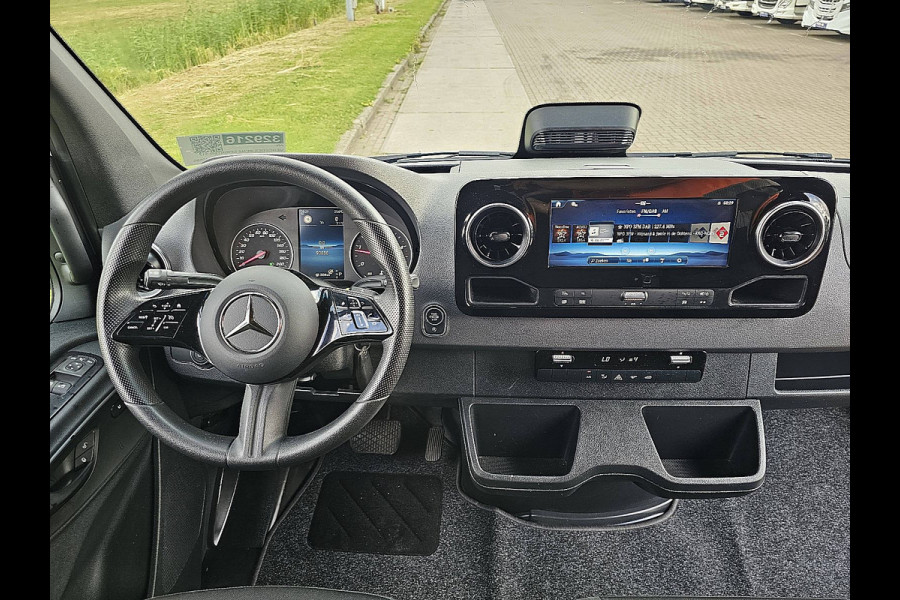 Mercedes-Benz Sprinter 317 1.9 CDI L3H2 Pro Cruise Control, Tacho, Airco, Pdc, Navi, Camera, Lane-assist, Stoelverwarming, Mbux10, Euro6, 170 PK