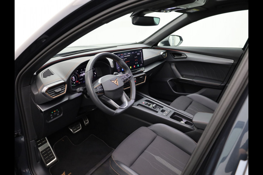 CUPRA Formentor 1.4 e-Hybrid VZ Performance | NAVI | Adaptive Cruise | Camera | Elek. Klep | Schuif / Kanteldak | Prijs Rijklaar!!