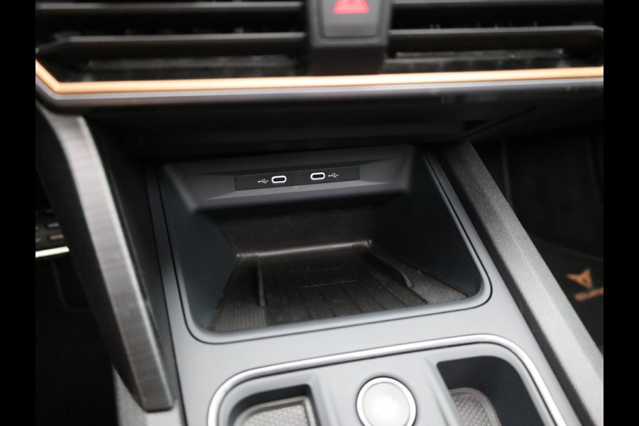 CUPRA Formentor 1.4 e-Hybrid VZ Performance | NAVI | Adaptive Cruise | Camera | Elek. Klep | Schuif / Kanteldak | Prijs Rijklaar!!