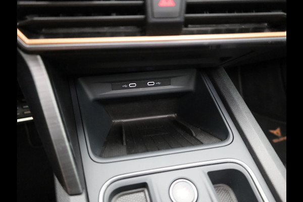 CUPRA Formentor 1.4 e-Hybrid VZ Performance | NAVI | Adaptive Cruise | Camera | Elek. Klep | Schuif / Kanteldak | Prijs Rijklaar!!