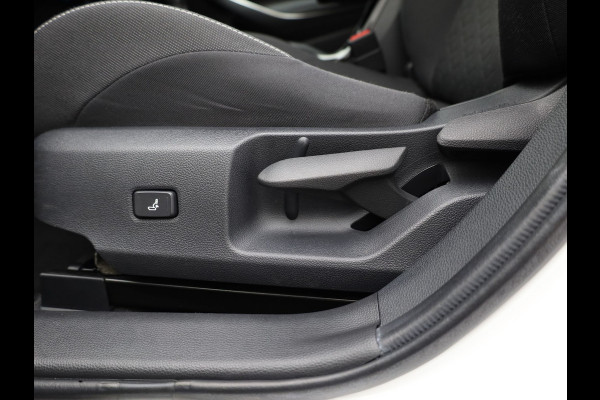 Toyota Corolla Touring Sports 2.0 Hybrid Dynamic | Apple Carplay / Android | Elek. Klep | Stoelverwarming | Prijs Rijklaar !!