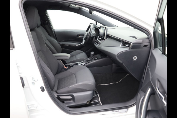 Toyota Corolla Touring Sports 2.0 Hybrid Dynamic | Apple Carplay / Android | Elek. Klep | Stoelverwarming | Prijs Rijklaar !!