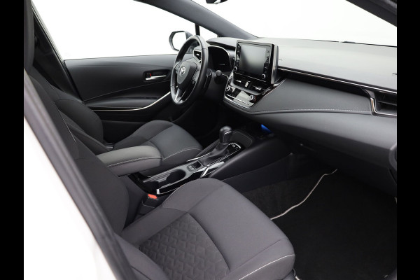 Toyota Corolla Touring Sports 2.0 Hybrid Dynamic | Apple Carplay / Android | Elek. Klep | Stoelverwarming | Prijs Rijklaar !!