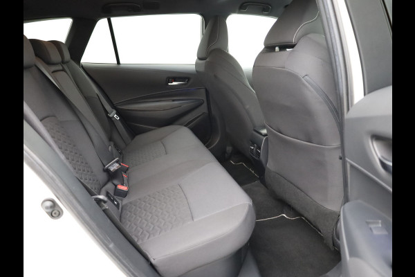 Toyota Corolla Touring Sports 2.0 Hybrid Dynamic | Apple Carplay / Android | Elek. Klep | Stoelverwarming | Prijs Rijklaar !!