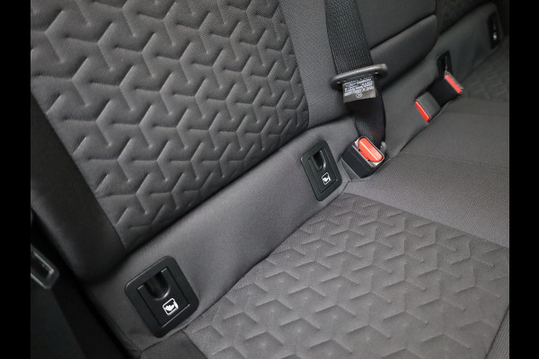 Toyota Corolla Touring Sports 2.0 Hybrid Dynamic | Apple Carplay / Android | Elek. Klep | Stoelverwarming | Prijs Rijklaar !!