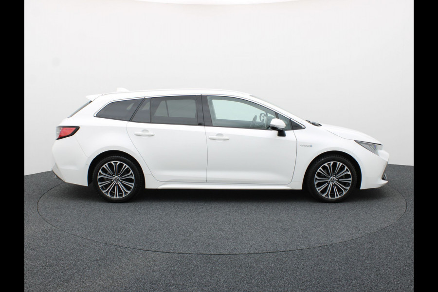 Toyota Corolla Touring Sports 2.0 Hybrid Dynamic | Apple Carplay / Android | Elek. Klep | Stoelverwarming | Prijs Rijklaar !!