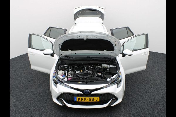 Toyota Corolla Touring Sports 2.0 Hybrid Dynamic | Apple Carplay / Android | Elek. Klep | Stoelverwarming | Prijs Rijklaar !!
