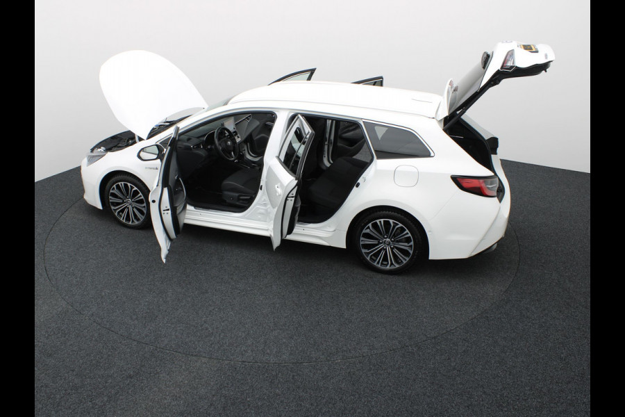 Toyota Corolla Touring Sports 2.0 Hybrid Dynamic | Apple Carplay / Android | Elek. Klep | Stoelverwarming | Prijs Rijklaar !!