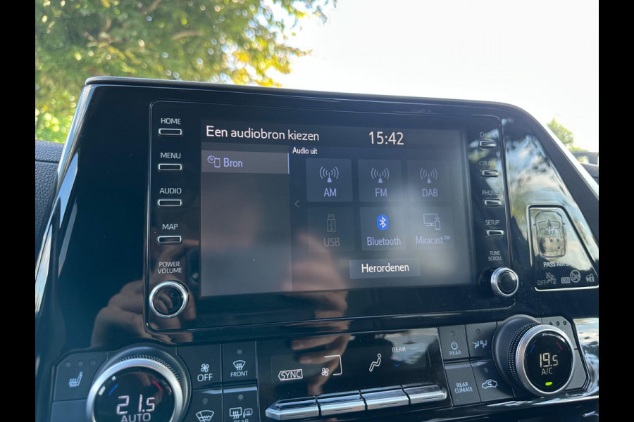 Toyota highlander 2.5 AWD Hybrid Business | 7 Persoons | Camera | Trekhaak | NL-Auto |