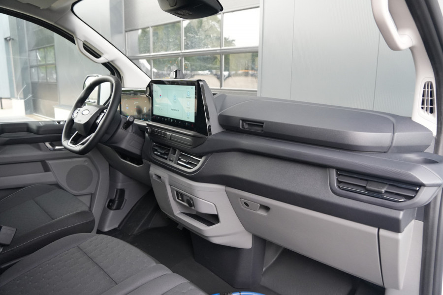 Ford E-Transit Custom 320 L1H1 Limited 71 kWh 218pk - Carplay - Camera - Stoel-stuurverwarming - Rijklaar