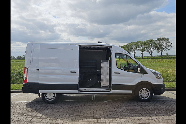 Ford Transit 310 2.0 TDCI L3H2 Trend Cruise Control, Airco, Pdc, Camera, Lane-assist, Stoelverwarming, Euro6 131 PK!