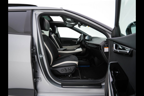Kia Ev6 GT-Line AWD 77.4 kWh [3-Fase-11kW] (INCL-BTW) Aut. *PANO | HEAD-UP | LEATHER-ALCANTARA | ADAPTIVE-CRUISE | DIGI-COCKPIT | MERIDIAN-AUDIO | MEMORYPACK | FULL-LED | KEYLESS | TOPVIEW | DAB | BLINDSPOT | NAVI-FULLMAP | 20''ALU |