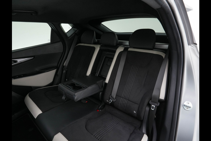 Kia Ev6 GT-Line AWD 77.4 kWh [3-Fase-11kW] (INCL-BTW) Aut. *PANO | HEAD-UP | LEATHER-ALCANTARA | ADAPTIVE-CRUISE | DIGI-COCKPIT | MERIDIAN-AUDIO | MEMORYPACK | FULL-LED | KEYLESS | TOPVIEW | DAB | BLINDSPOT | NAVI-FULLMAP | 20''ALU |