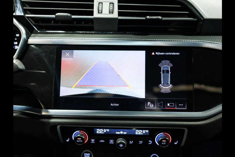 Audi Q3 45 TFSI e S-Line edition / 245pk / Panorama dak / Achteruitrij camera / Keyless / Sfeerverlichting /