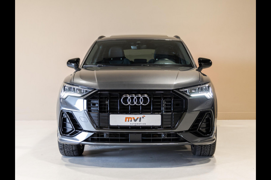 Audi Q3 45 TFSI e S-Line edition / 245pk / Panorama dak / Achteruitrij camera / Keyless / Sfeerverlichting /