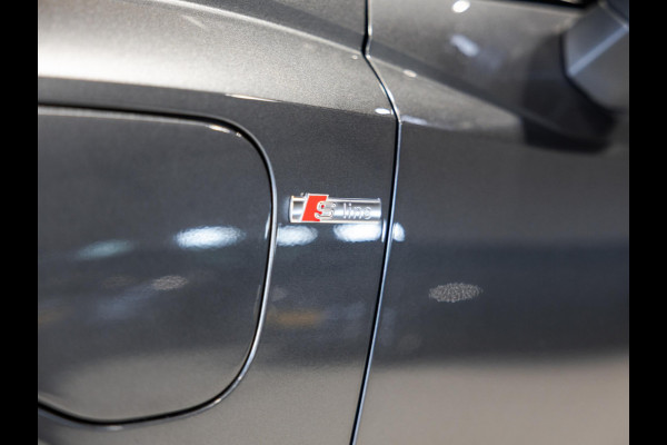 Audi Q3 45 TFSI e S-Line edition / 245pk / Panorama dak / Achteruitrij camera / Keyless / Sfeerverlichting /