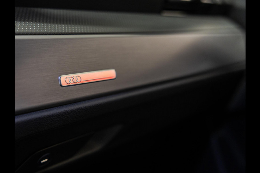 Audi Q3 45 TFSI e S-Line edition / 245pk / Panorama dak / Achteruitrij camera / Keyless / Sfeerverlichting /