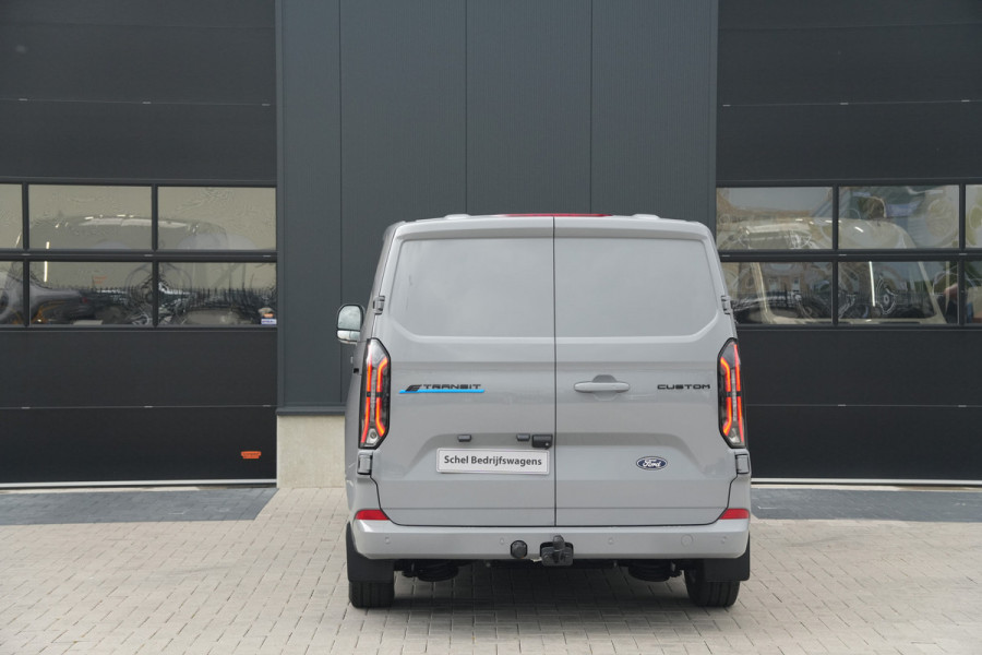 Ford E-Transit Custom 320 L1H1 Limited 71 kWh 218pk - 2x Schuifdeur - Trekhaak - ProPower - Camera - Carplay - Rijklaar