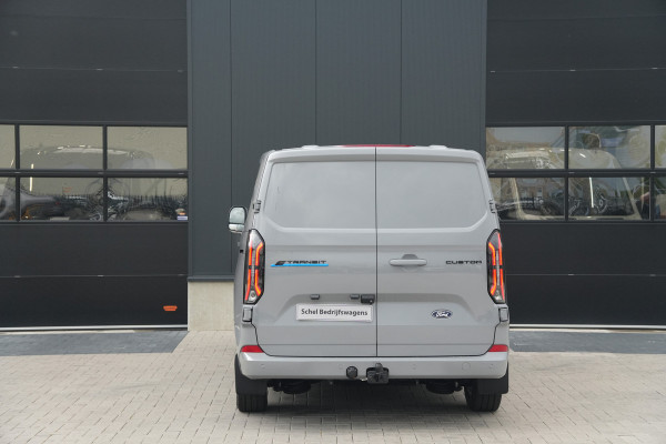 Ford E-Transit Custom 320 L1H1 Limited 71 kWh 218pk - 2x Schuifdeur - Trekhaak - ProPower - Camera - Carplay - Rijklaar