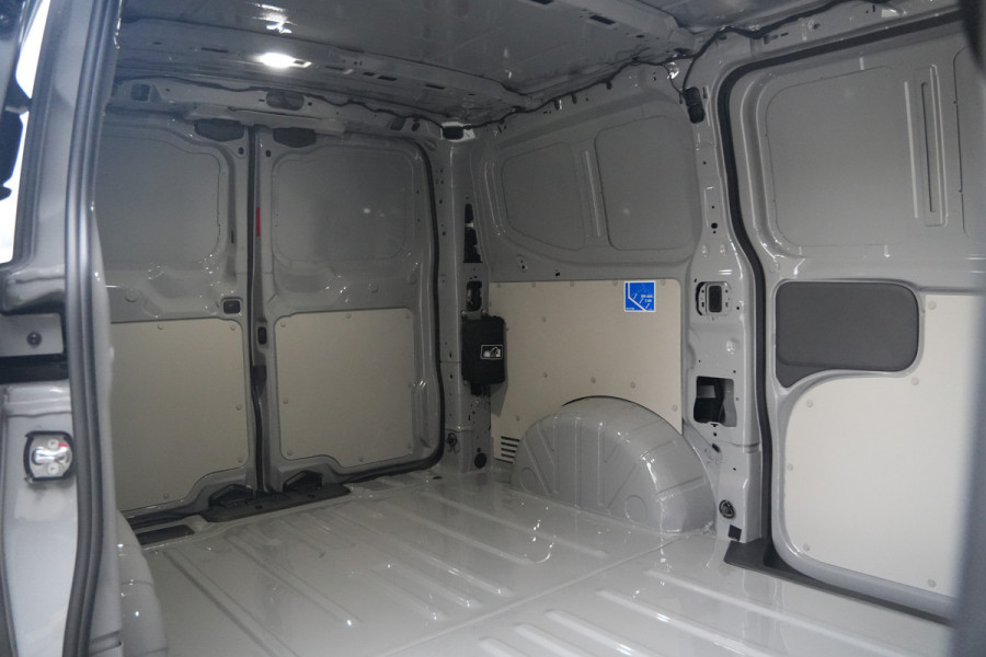Ford E-Transit Custom 320 L1H1 Limited 71 kWh 218pk - 2x Schuifdeur - Trekhaak - ProPower - Camera - Carplay - Rijklaar