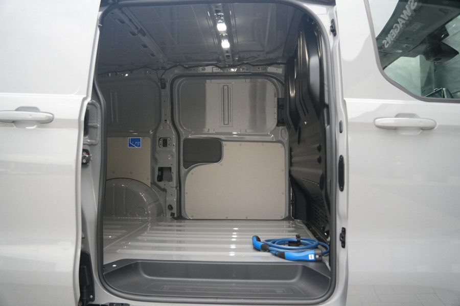 Ford E-Transit Custom 320 L1H1 Limited 71 kWh 218pk - 2x Schuifdeur - Trekhaak - ProPower - Camera - Carplay - Rijklaar
