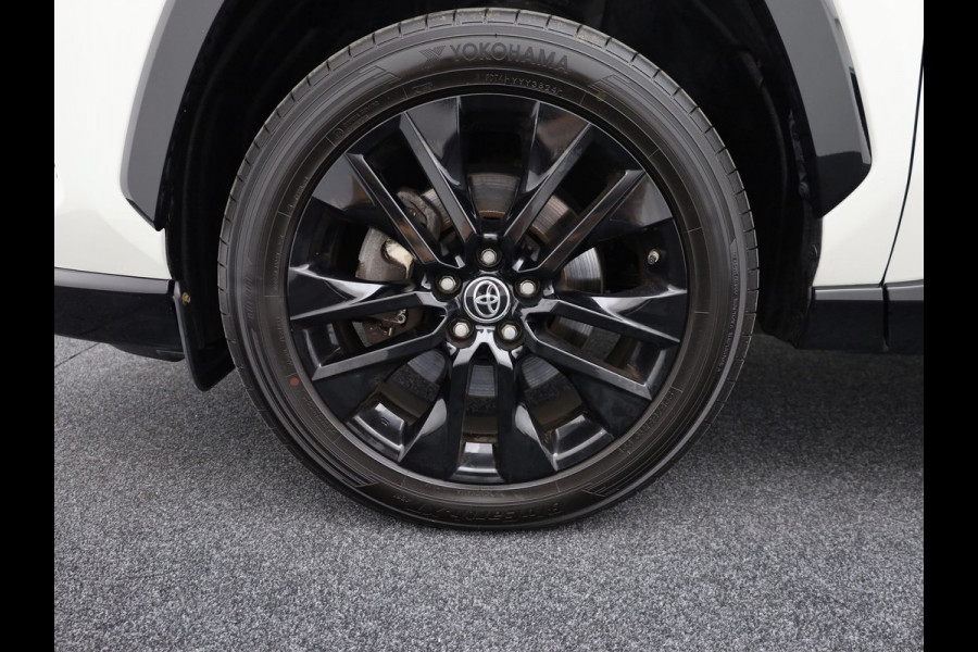 Toyota RAV4 2.5 Hybrid Bi-Tone | NL Auto | Panodak | Elek. Stoelen | 360 Camera | Apple Carplay/ Android | Bi-Tone | Prijs Rijklaar !!