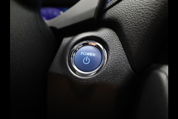 Toyota RAV4 2.5 Hybrid Bi-Tone | NL Auto | Panodak | Elek. Stoelen | 360 Camera | Apple Carplay/ Android | Bi-Tone | Prijs Rijklaar !!