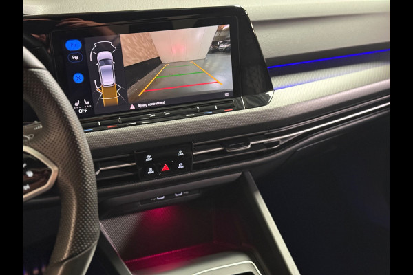 Volkswagen Golf 1.5 eTSI R-Line Edition | Pano | Keyless | Carplay | Sfeerverlichting | Stoel/Stuurverwarming | HUD