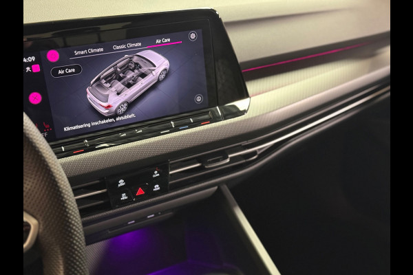 Volkswagen Golf 1.5 eTSI R-Line Edition | Pano | Keyless | Carplay | Sfeerverlichting | Stoel/Stuurverwarming | HUD