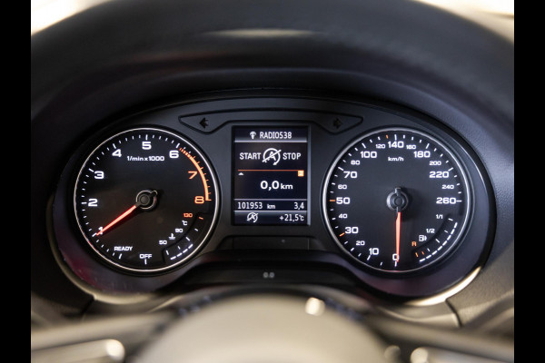 Audi Q2 30 TFSI Pro Line / 116pk / Stoelverwarming / Automatische klimaatregeling /