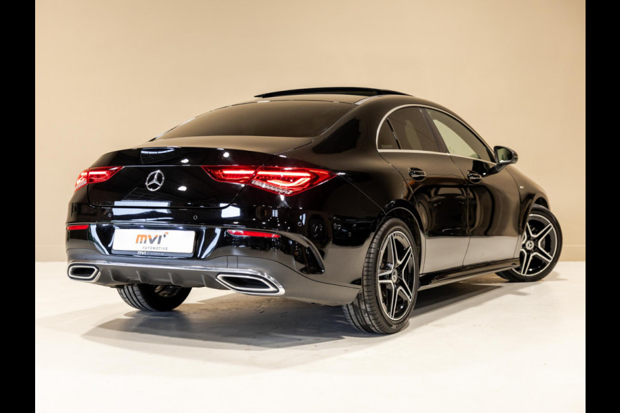 Mercedes-Benz CLA-Klasse 180 AMG Line Premium Plus / 136pk / Panorama dak / Stoelverwarming / Leder /