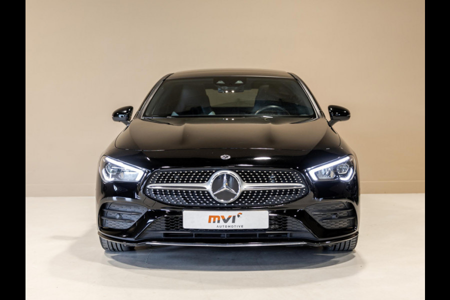 Mercedes-Benz CLA-Klasse 180 AMG Line Premium Plus / 136pk / Panorama dak / Stoelverwarming / Leder /