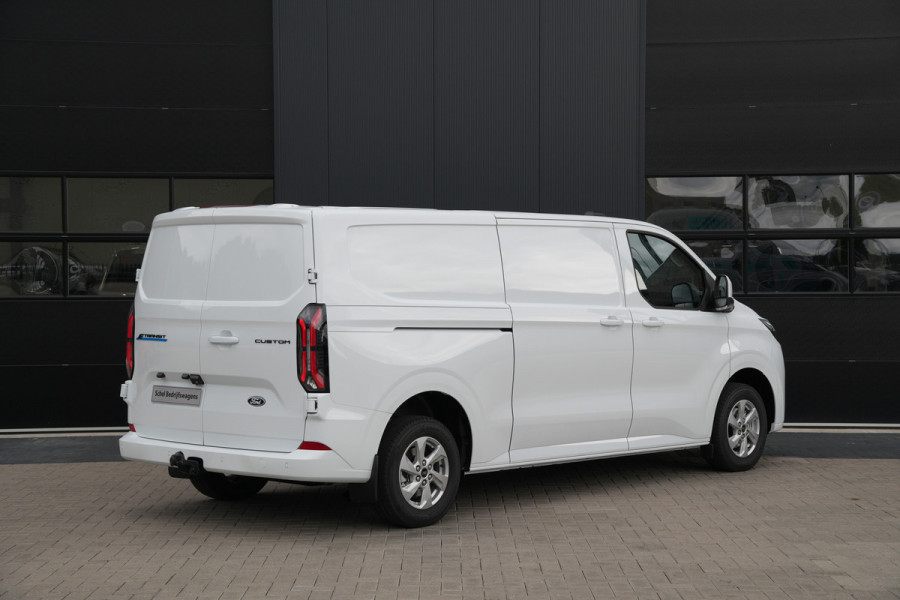 Ford E-Transit Custom 340 L2H1 Limited 71 kWh 218pk - 2x Schuifdeur - Trekhaak - Carplay - Camera - Carplay - Rijklaar