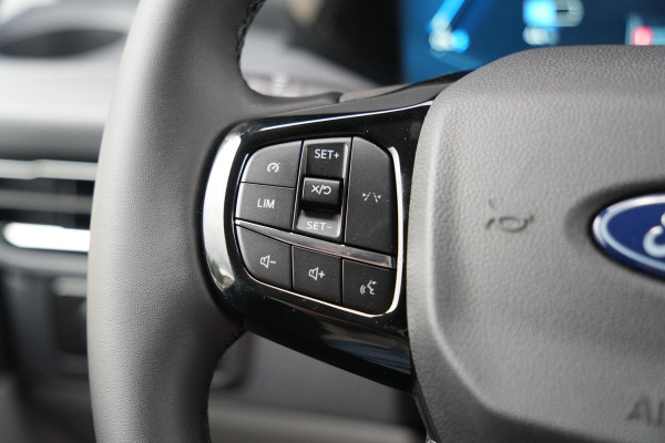 Ford E-Transit Custom 340 L2H1 Limited 71 kWh 218pk - 2x Schuifdeur - Trekhaak - Carplay - Camera - Carplay - Rijklaar