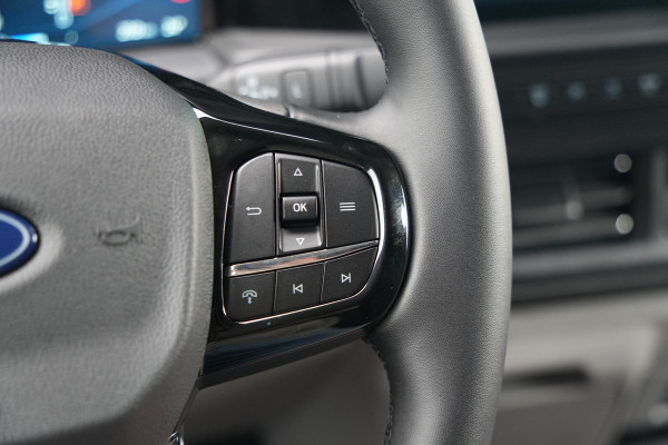 Ford E-Transit Custom 340 L2H1 Limited 71 kWh 218pk - 2x Schuifdeur - Trekhaak - Carplay - Camera - Carplay - Rijklaar