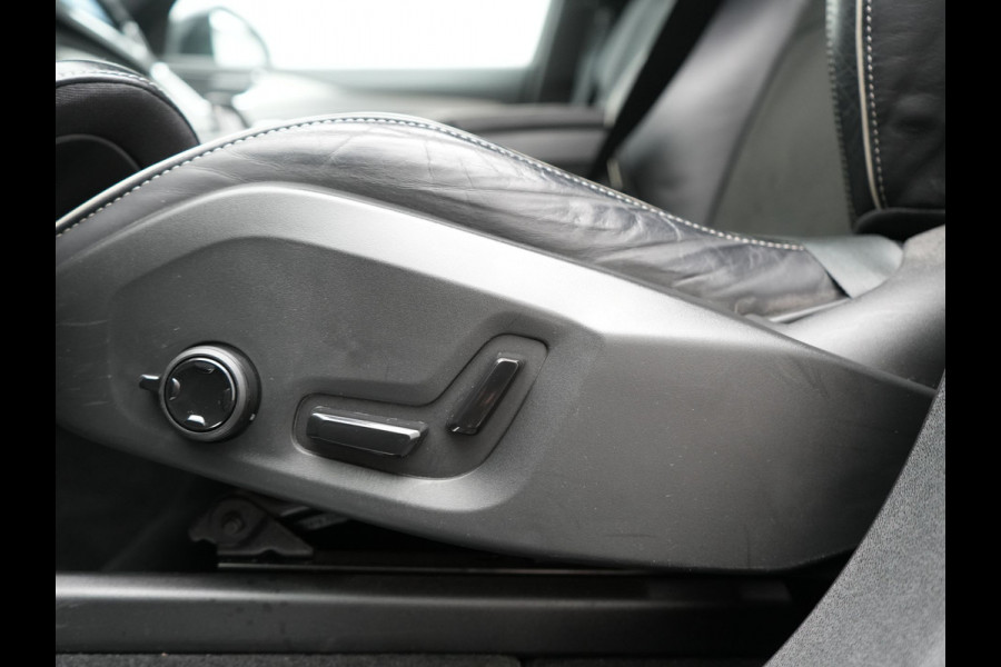 Volvo XC90 T8 Recharge AWD R-Design 7 Persoons LONG RANGE PHEV 455pk Dealer O.H. | Adaptive Cruise | 360 Camera | Lederen Sportstoelen Memory & Verwarmd | Apple Carplay | Stuur Verwarmd | Keyless | Blis | Navigatie | DAB | Virtual | Plug In Hybrid |