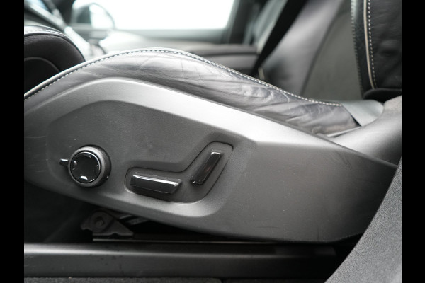 Volvo XC90 T8 Recharge AWD R-Design 7 Persoons LONG RANGE PHEV 455pk Dealer O.H. | Adaptive Cruise | 360 Camera | Lederen Sportstoelen Memory & Verwarmd | Apple Carplay | Stuur Verwarmd | Keyless | Blis | Navigatie | DAB | Virtual | Plug In Hybrid |