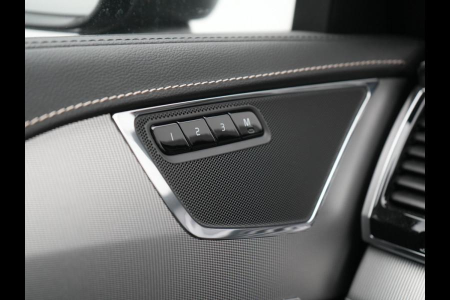 Volvo XC90 T8 Recharge AWD R-Design 7 Persoons LONG RANGE PHEV 455pk Dealer O.H. | Adaptive Cruise | 360 Camera | Lederen Sportstoelen Memory & Verwarmd | Apple Carplay | Stuur Verwarmd | Keyless | Blis | Navigatie | DAB | Virtual | Plug In Hybrid |