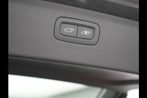Volvo XC90 T8 Recharge AWD R-Design 7 Persoons LONG RANGE PHEV 455pk Dealer O.H. | Adaptive Cruise | 360 Camera | Lederen Sportstoelen Memory & Verwarmd | Apple Carplay | Stuur Verwarmd | Keyless | Blis | Navigatie | DAB | Virtual | Plug In Hybrid |