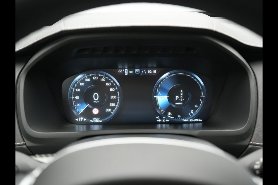 Volvo XC90 T8 Recharge AWD R-Design 7 Persoons LONG RANGE PHEV 455pk Dealer O.H. | Adaptive Cruise | 360 Camera | Lederen Sportstoelen Memory & Verwarmd | Apple Carplay | Stuur Verwarmd | Keyless | Blis | Navigatie | DAB | Virtual | Plug In Hybrid |